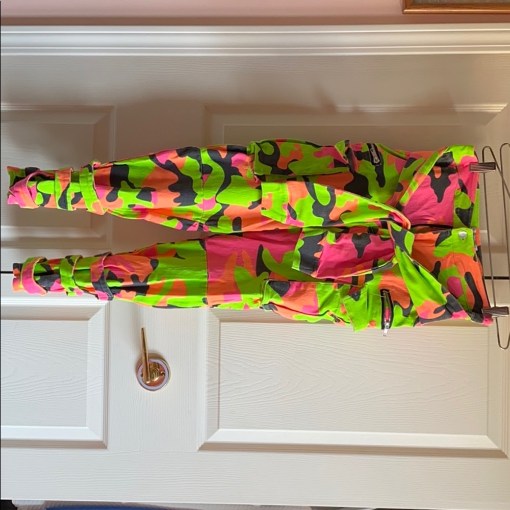 I have no need for these pants anymore.